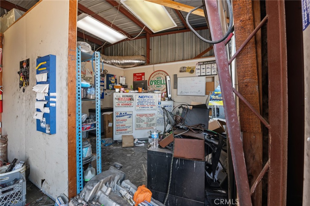 1450 W Main, Merced, CA 95340