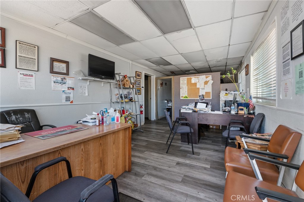 1450 W Main, Merced, CA 95340