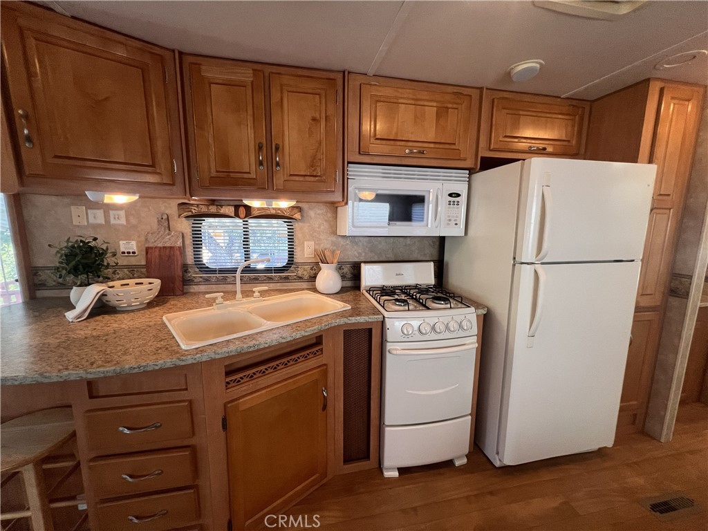 2296 Big Bear Ln, Paso Robles, CA 93446