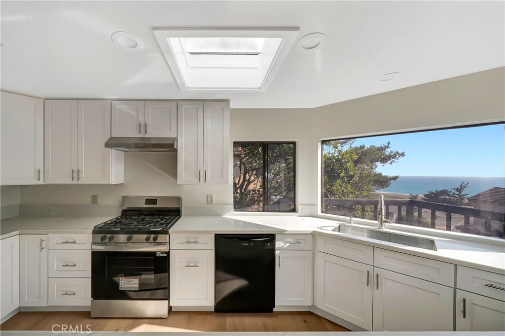470 Wellington, Cambria, CA 93428