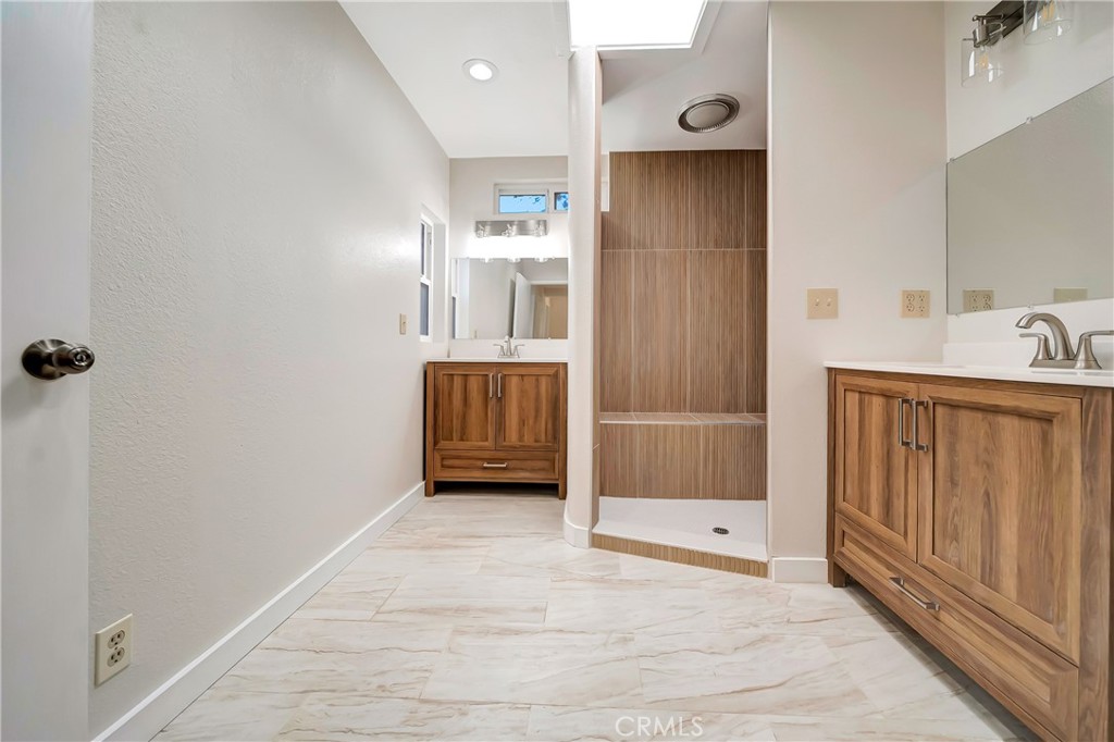 470 Wellington, Cambria, CA 93428
