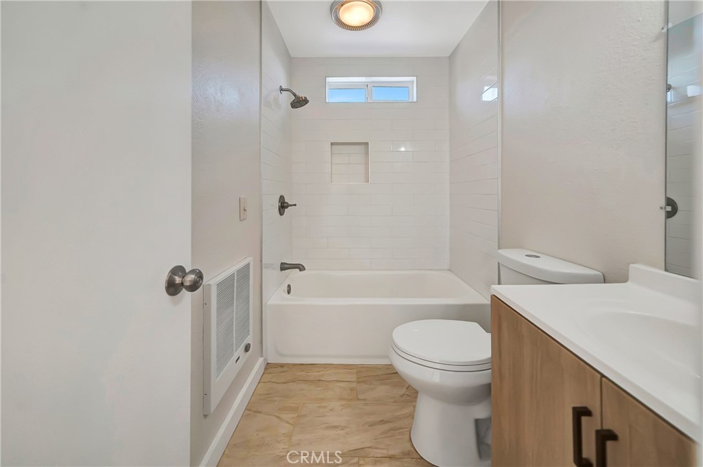 470 Wellington, Cambria, CA 93428