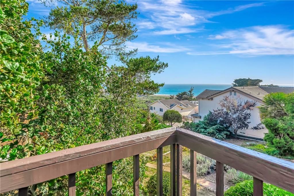 470 Wellington, Cambria, CA 93428