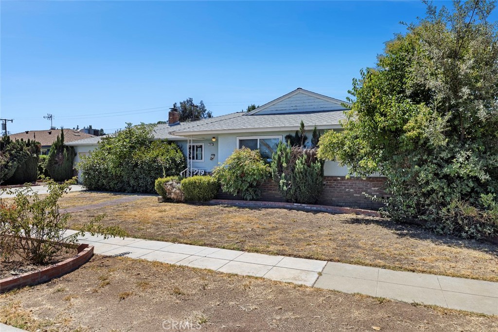 719 E Wrenwood, Fresno, CA 93710