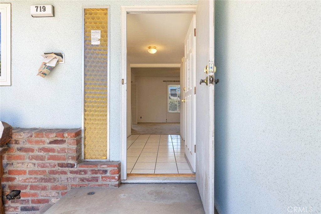 719 E Wrenwood, Fresno, CA 93710