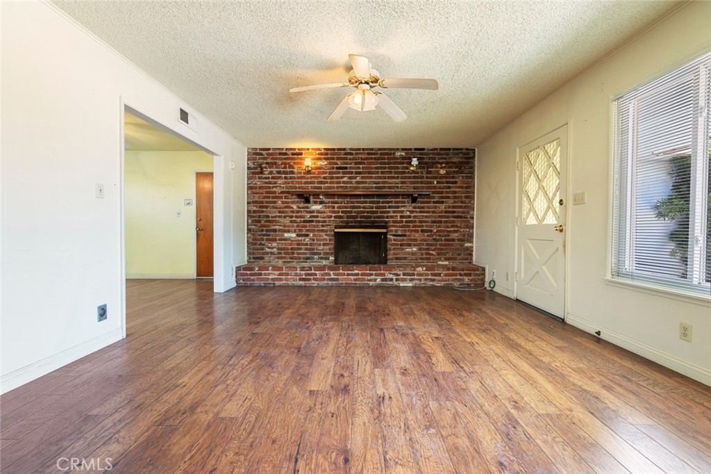 719 E Wrenwood, Fresno, CA 93710