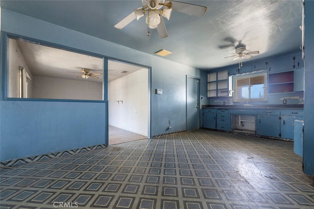 4351 E Holland, Fresno, CA 93726