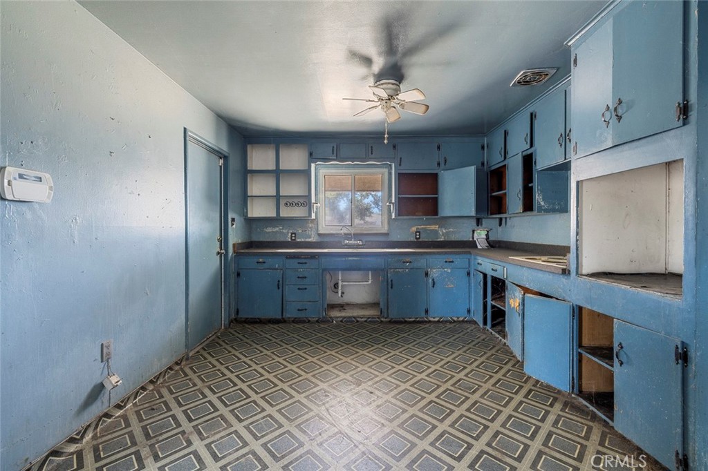 4351 E Holland, Fresno, CA 93726