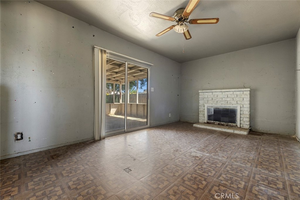 4351 E Holland, Fresno, CA 93726