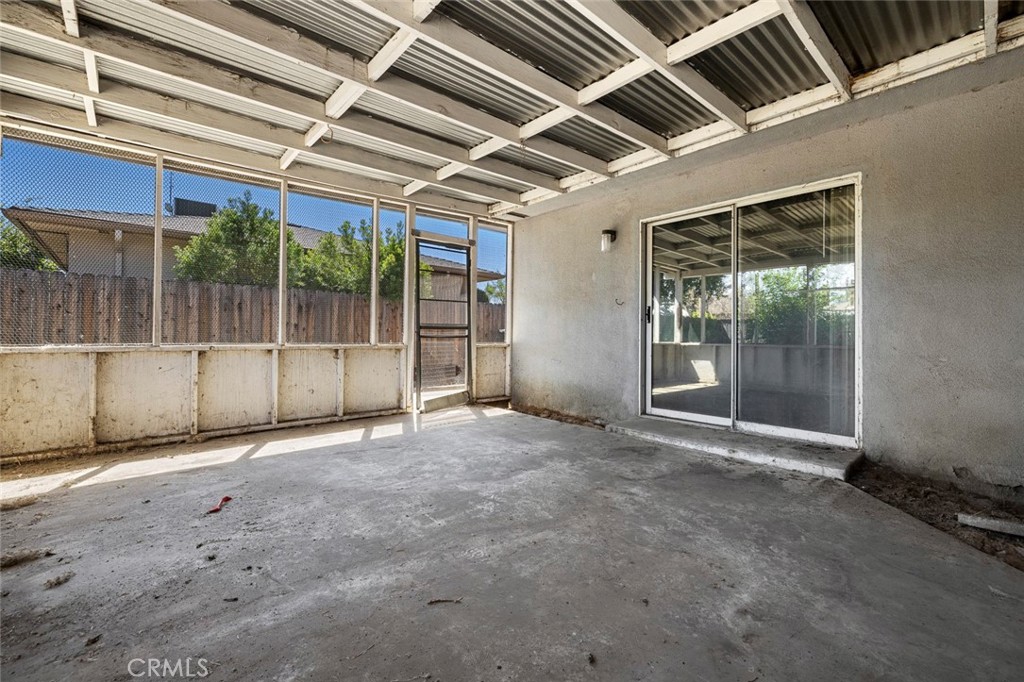 4351 E Holland, Fresno, CA 93726