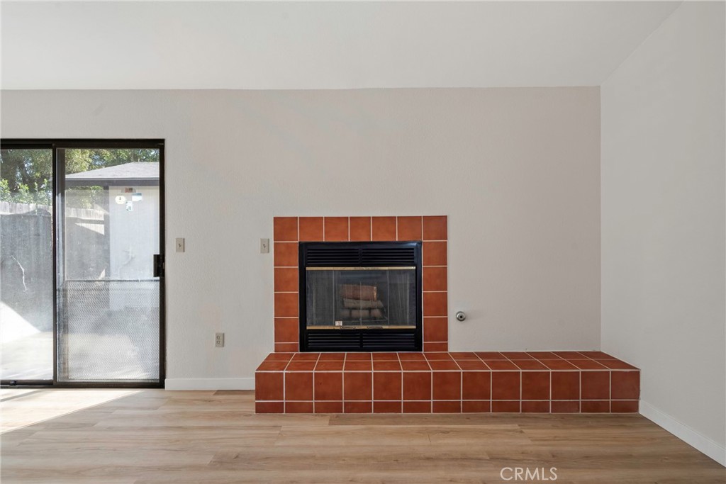 166 N Lyndsay, Dinuba, CA 93618