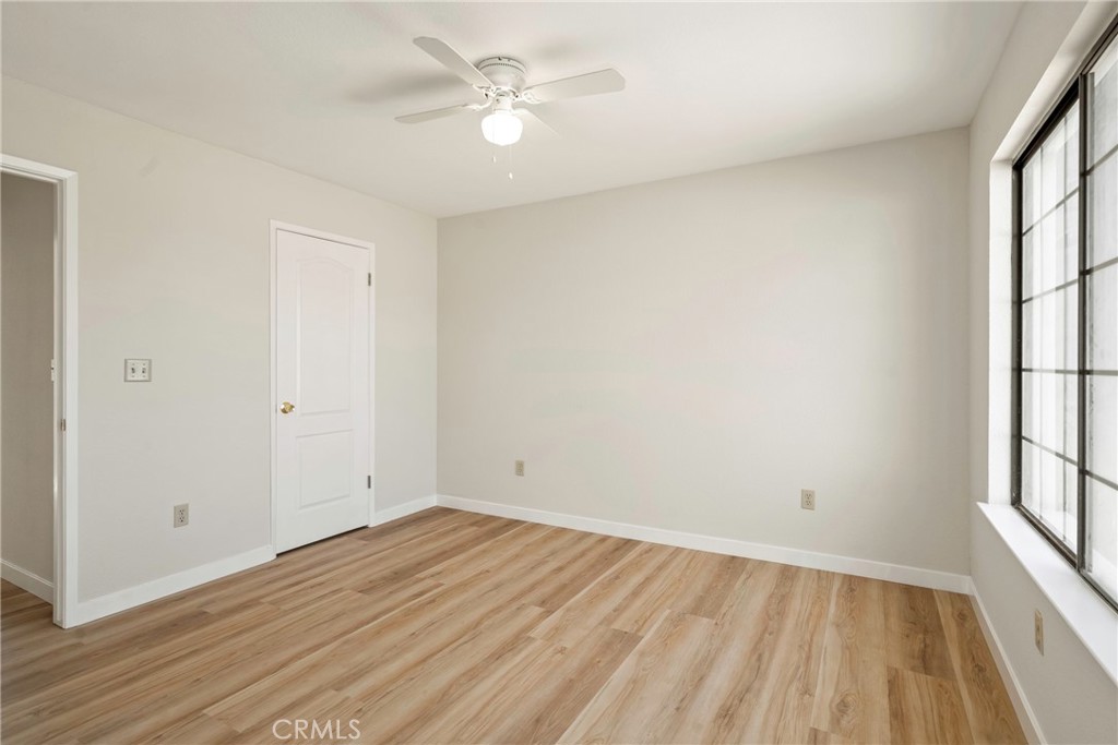 166 N Lyndsay, Dinuba, CA 93618