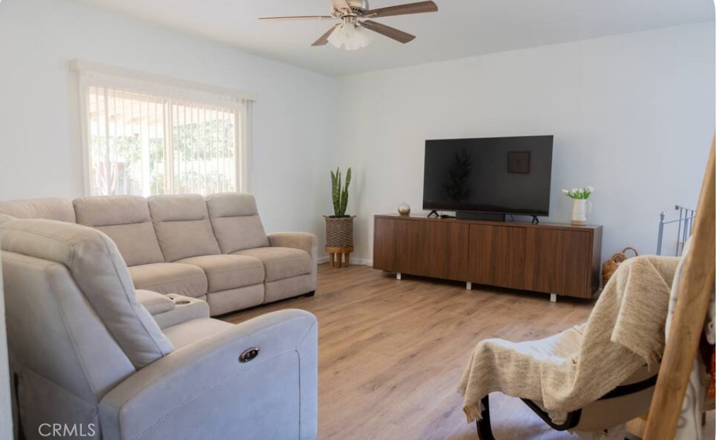 2923 Fine Ave, Clovis, CA 93612