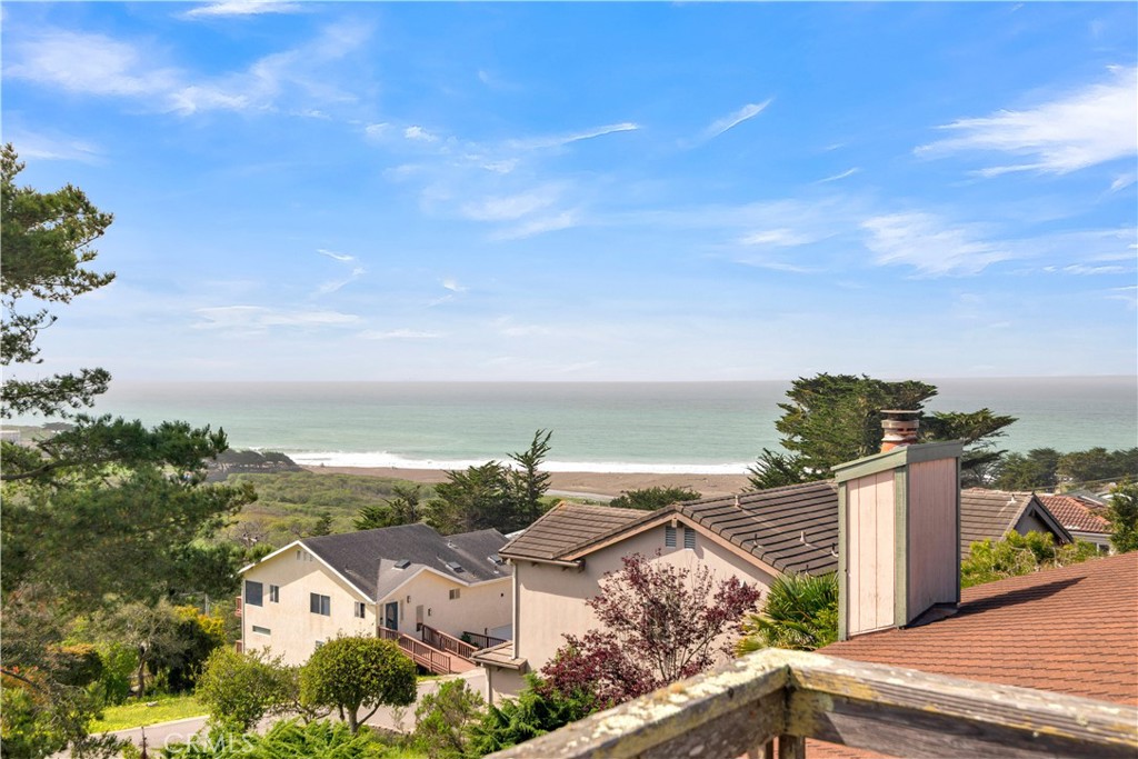 470 wellington st, Cambria, CA 93428