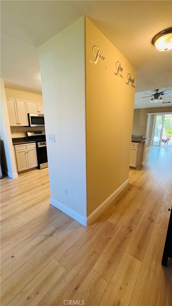 2622 Casa Serena Dr, Delano, CA 93215