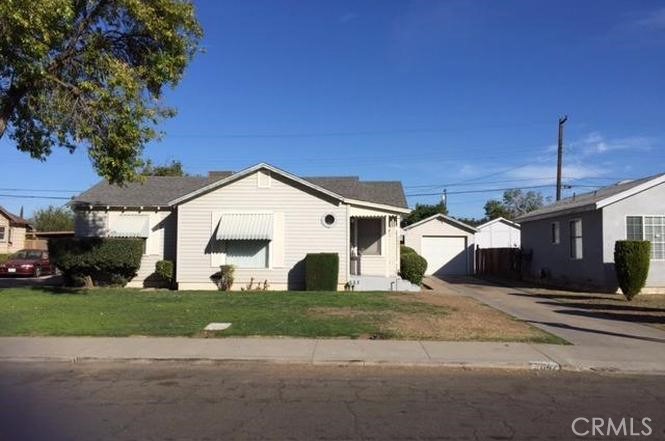 2042 E Mayfair Dr, Fresno, CA 93703