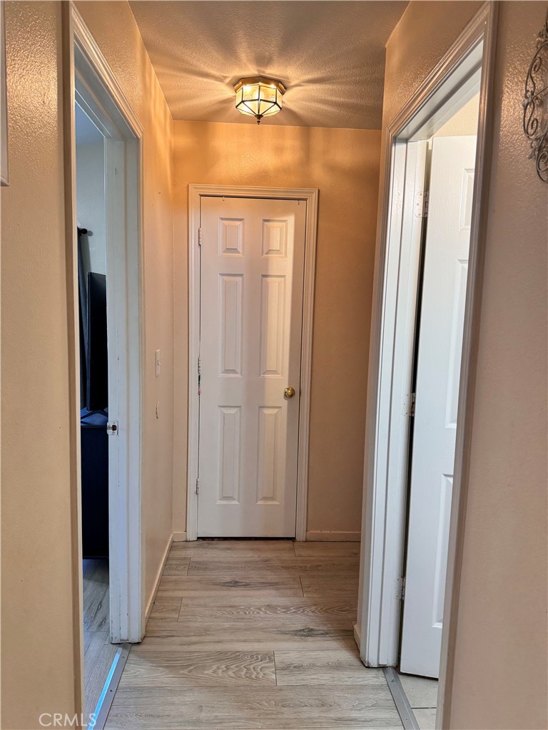 142 White, Tulare, CA 93274