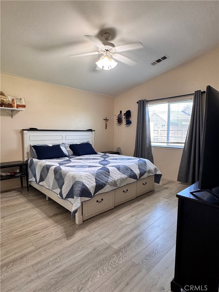 142 White, Tulare, CA 93274