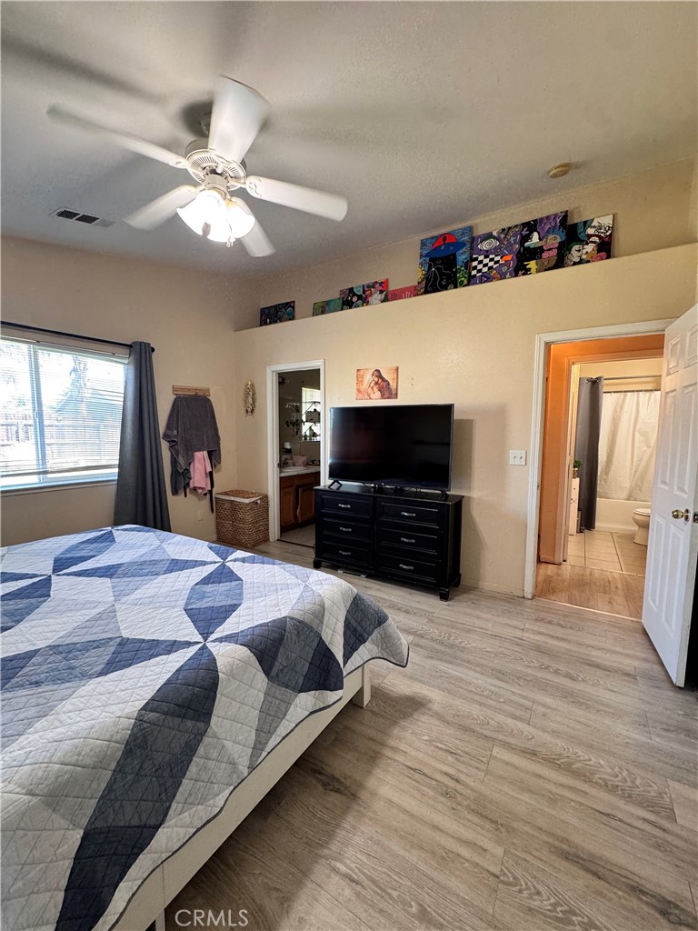 142 White, Tulare, CA 93274