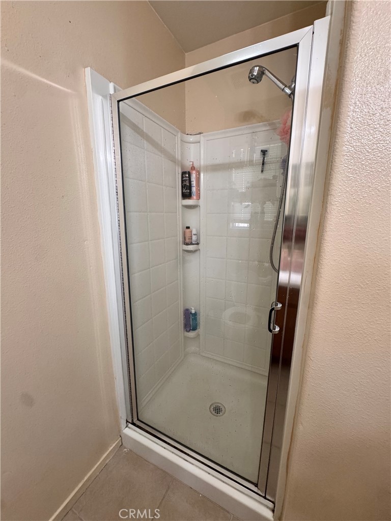 142 White, Tulare, CA 93274