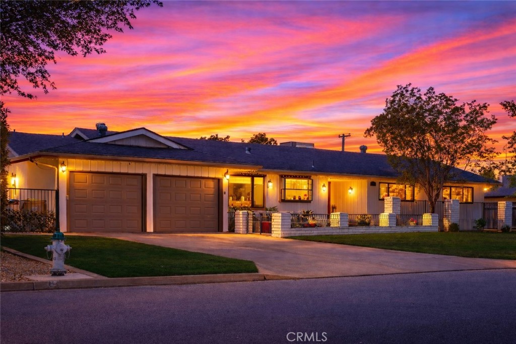 5739 N Pleasant, Fresno, CA 93711
