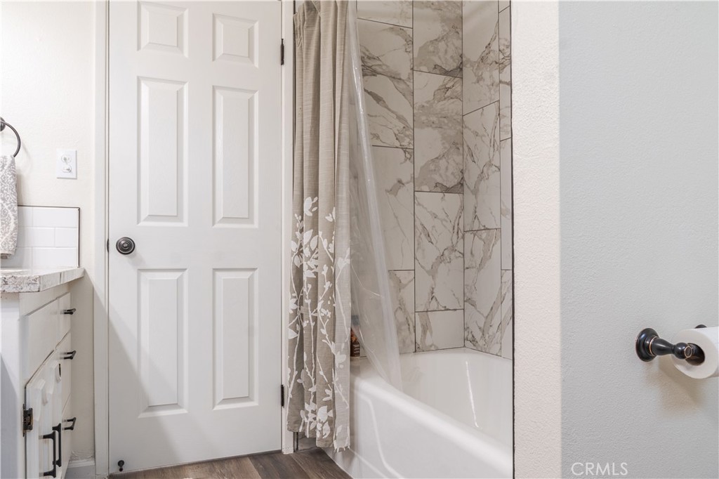 5739 N Pleasant, Fresno, CA 93711