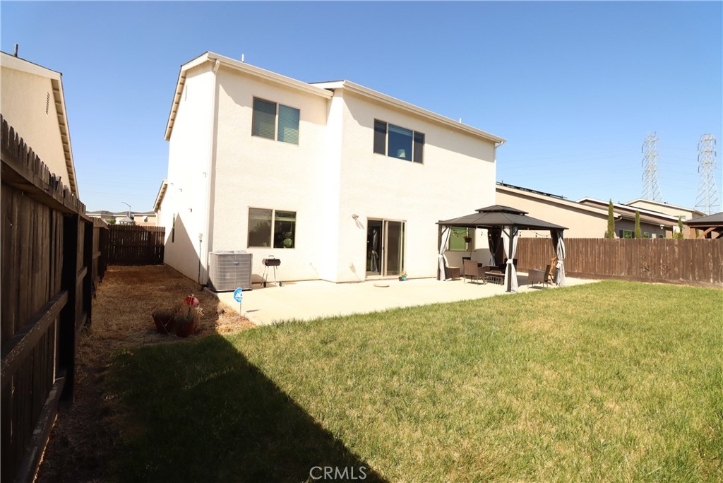 2482 Valdes Dr, Merced, CA 95340