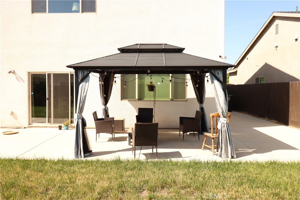 2482 Valdes Dr, Merced, CA 95340