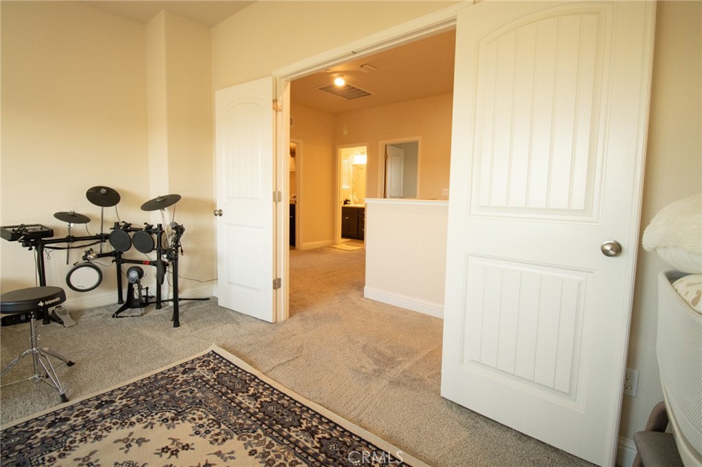 2482 Valdes Dr, Merced, CA 95340