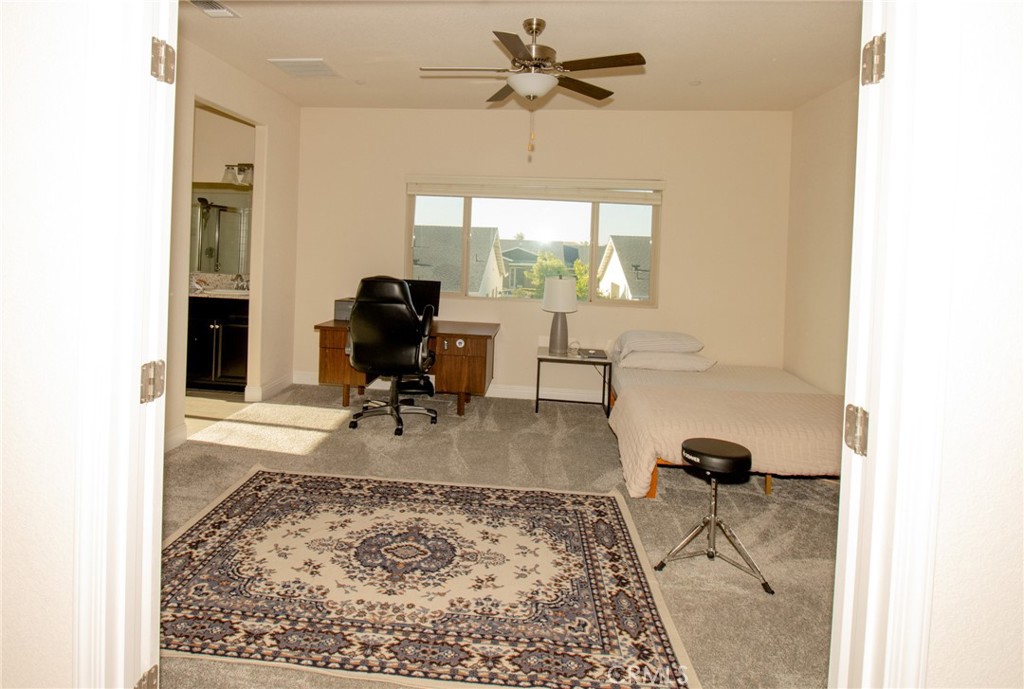 2482 Valdes Dr, Merced, CA 95340