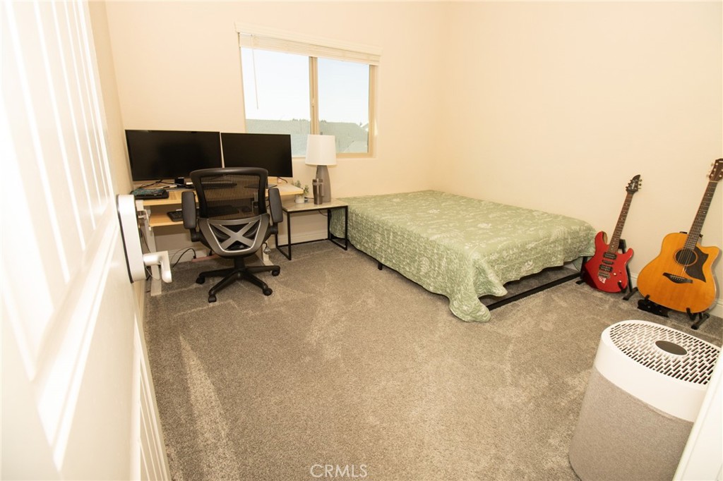 2482 Valdes Dr, Merced, CA 95340