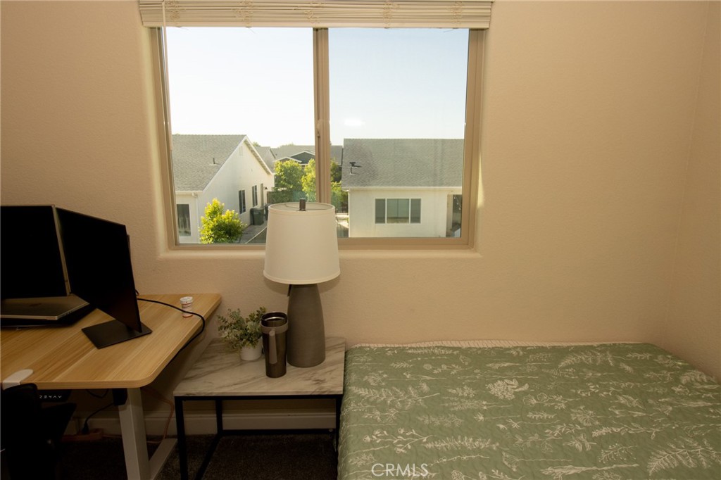 2482 Valdes Dr, Merced, CA 95340