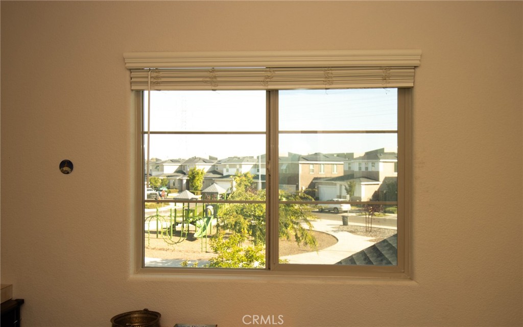 2482 Valdes Dr, Merced, CA 95340