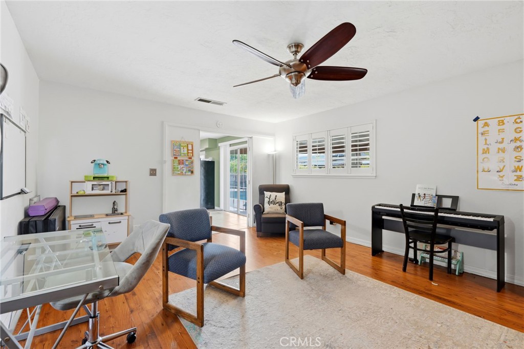 1237 S Clover, Visalia, CA 93277