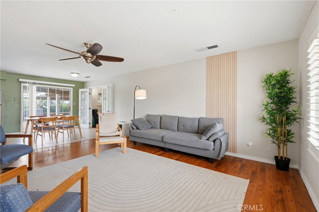 1237 S Clover, Visalia, CA 93277