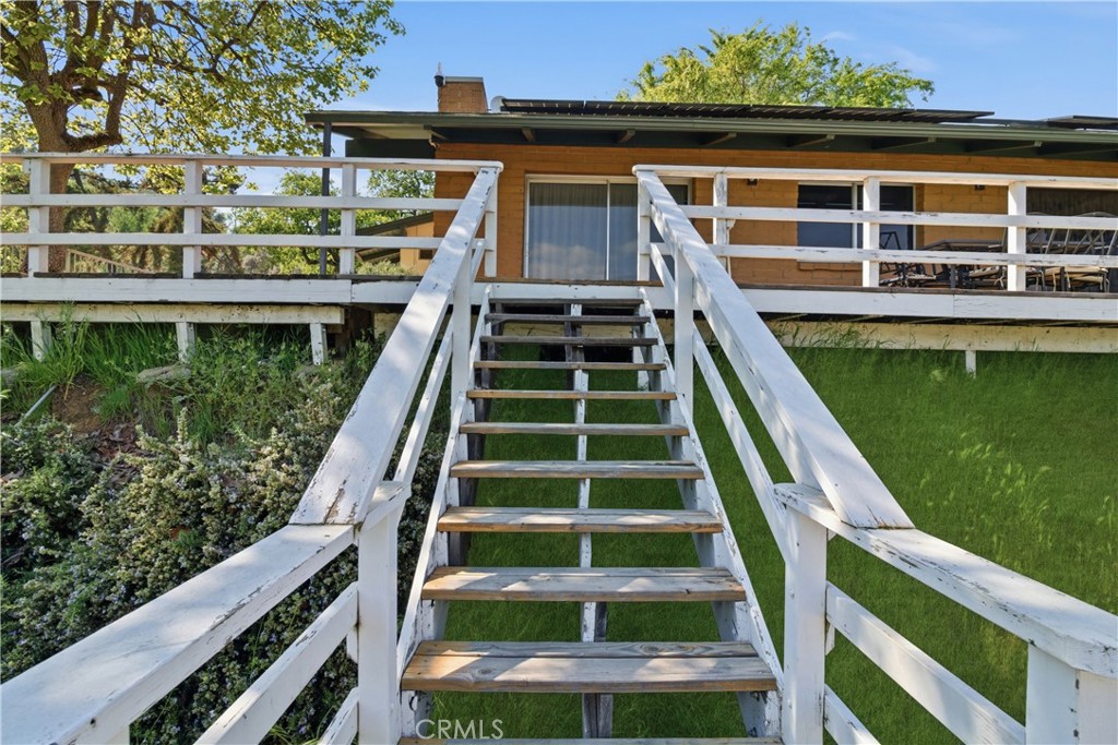 33295 Globe Dr, Springville, CA 93265