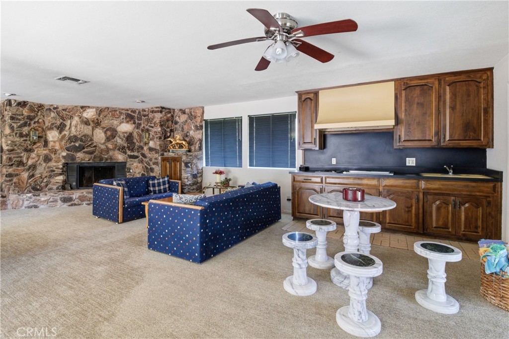 33295 Globe Dr, Springville, CA 93265