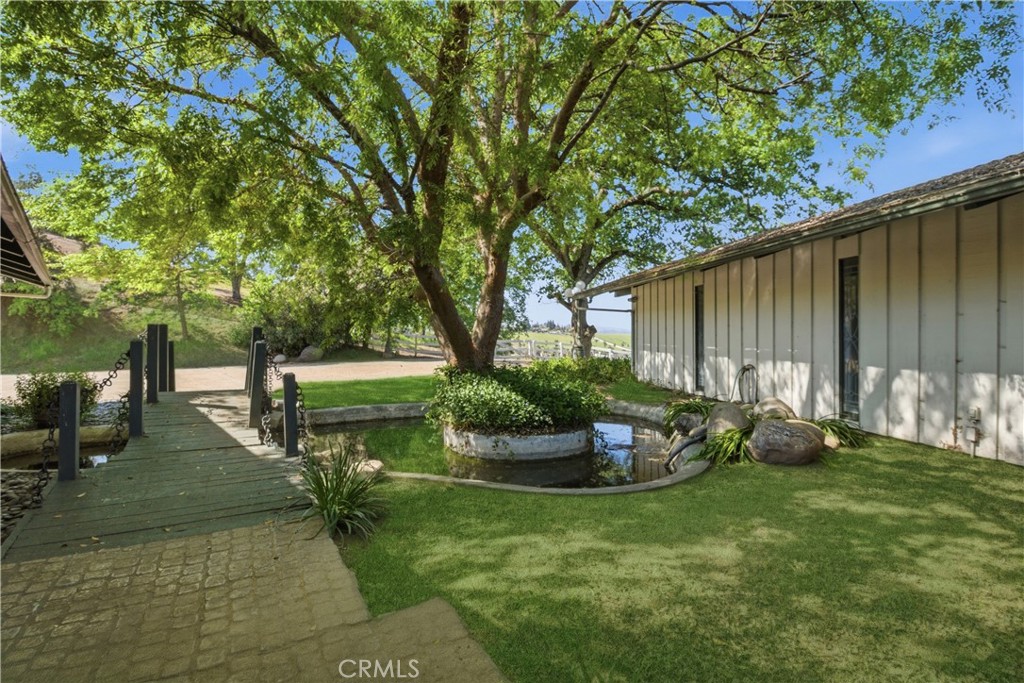 33295 Globe Dr, Springville, CA 93265