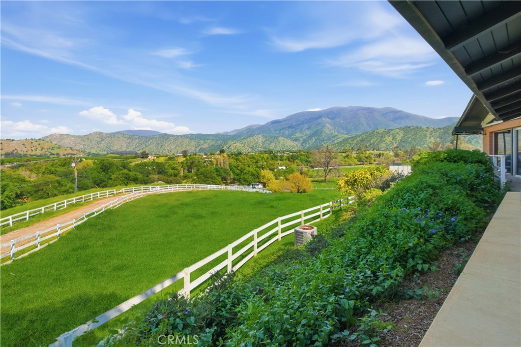 33295 Globe Dr, Springville, CA 93265