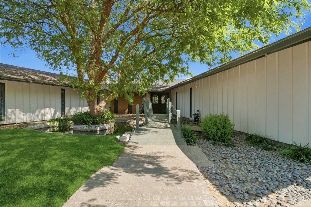 33295 Globe Dr, Springville, CA 93265