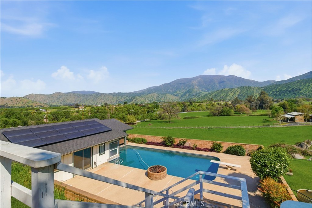 33295 Globe Dr, Springville, CA 93265
