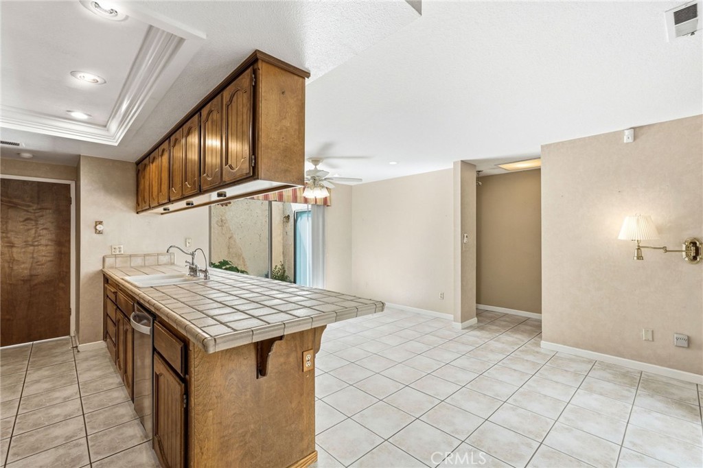 1005 Westmont Ct, Modesto, CA 95356