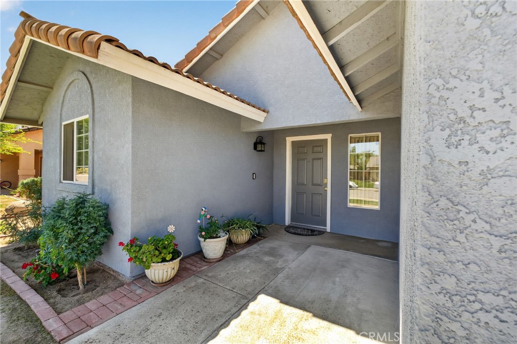 1820 5th, Delano, CA 93215