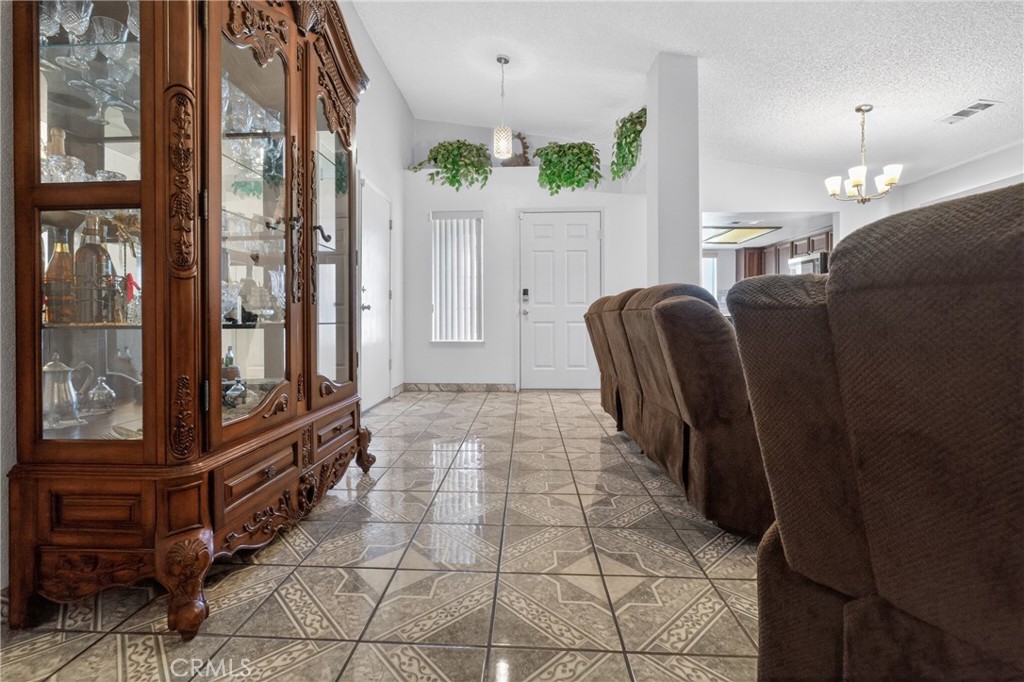 1820 5th, Delano, CA 93215