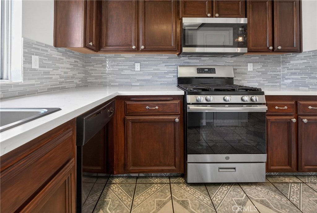 1820 5th, Delano, CA 93215