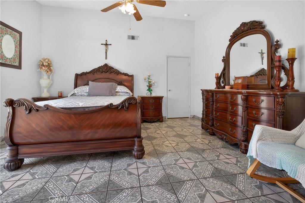 1820 5th, Delano, CA 93215