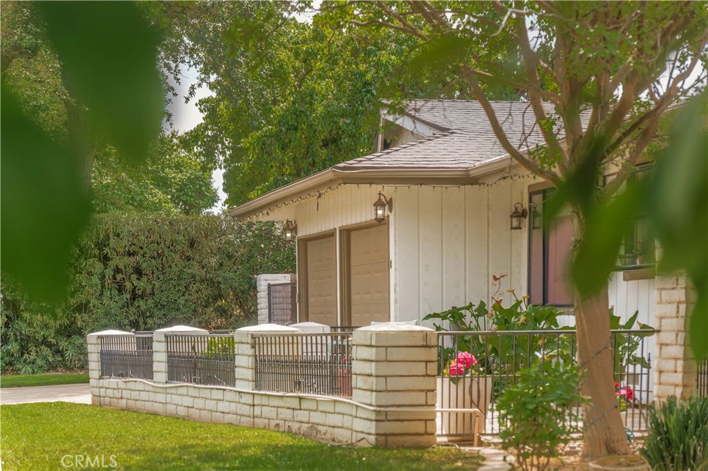 5739 N Pleasant Ave, Fresno, CA 93711