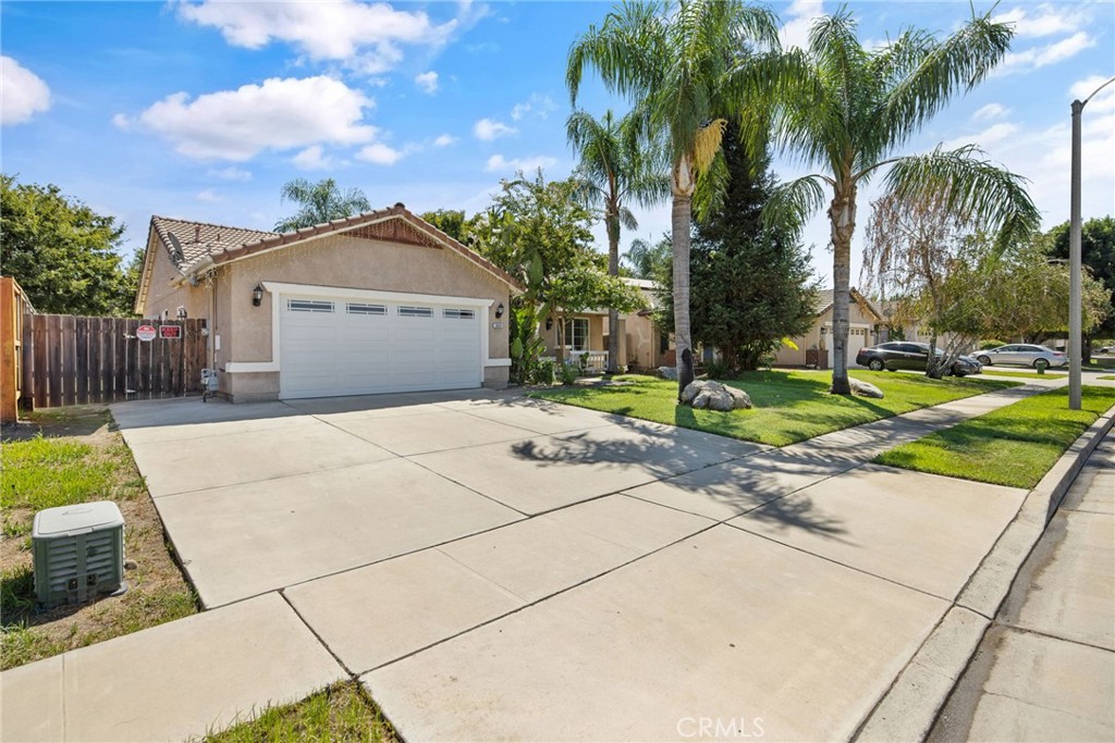 444 N Amador, Visalia, CA 93292