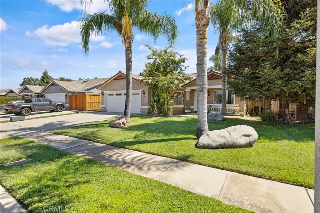 444 N Amador, Visalia, CA 93292