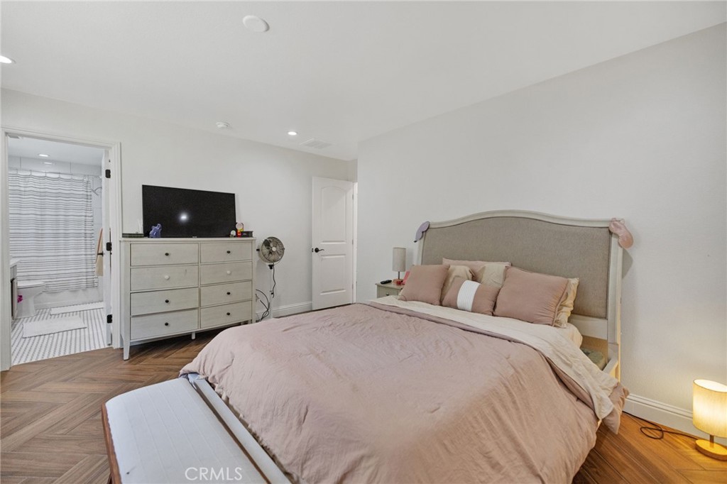 444 N Amador, Visalia, CA 93292